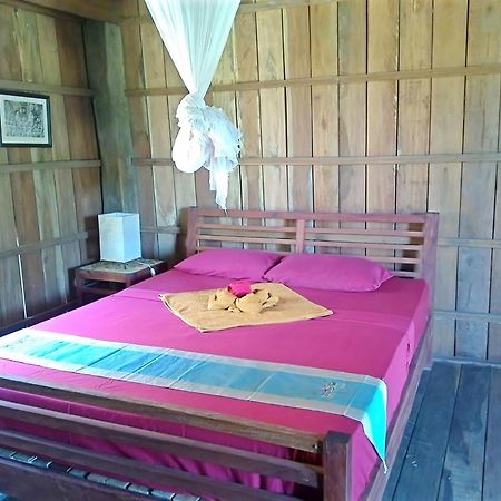 Arun Mekong Guesthouse Kratie Room photo