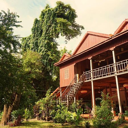 Arun Mekong Guesthouse Kratie Room photo