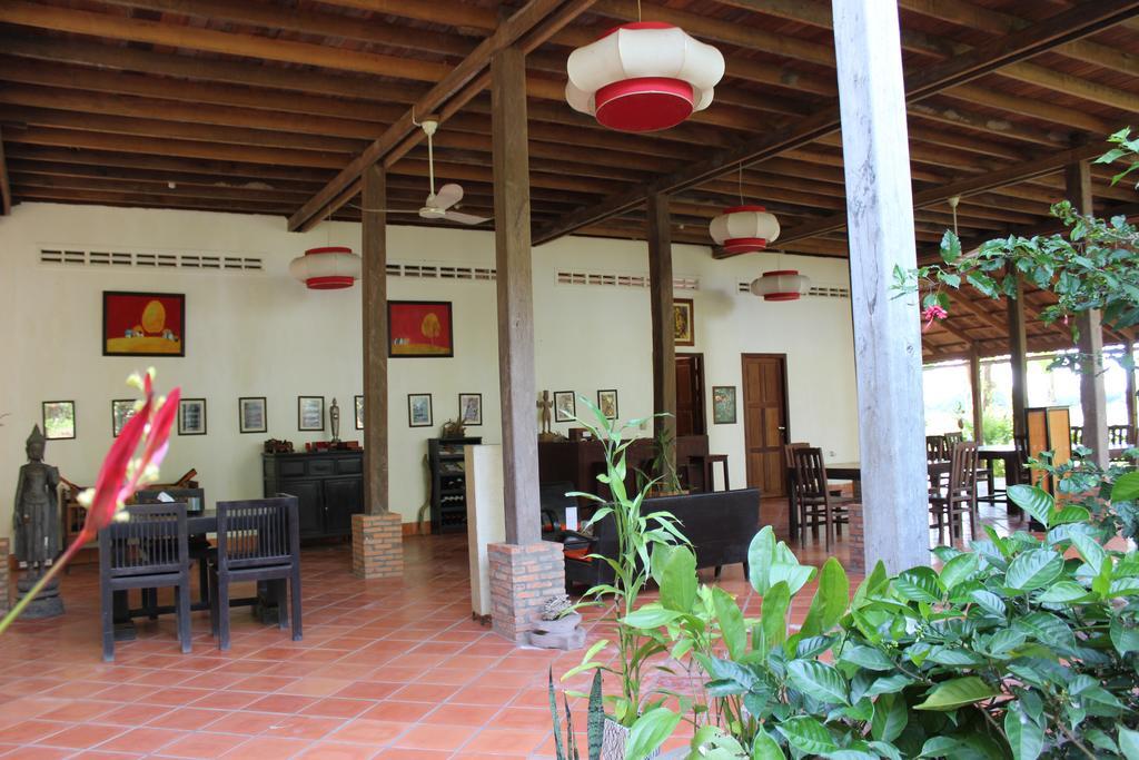 Arun Mekong Guesthouse Kratie Exterior photo
