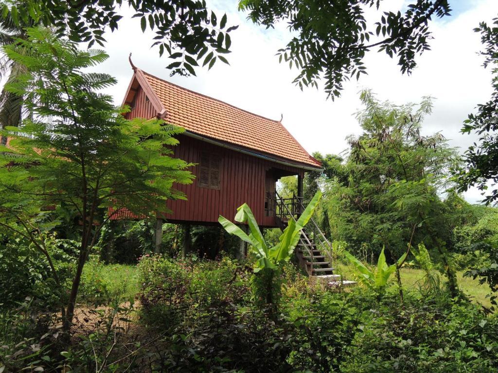 Arun Mekong Guesthouse Kratie Exterior photo