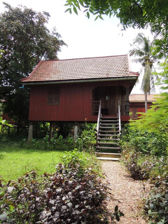 Arun Mekong Guesthouse Kratie Exterior photo